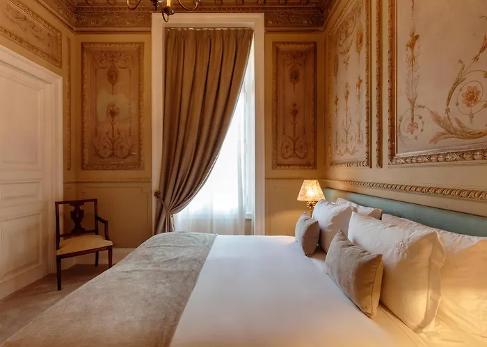 Dear - Valmor Palace Guest house 4*