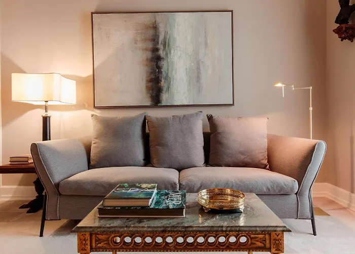 Dear - Valmor Palace Guest house