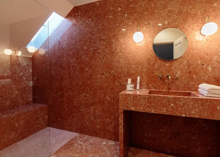 Dear - Valmor Palace Lisboa