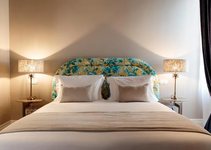 Dear - Valmor Palace